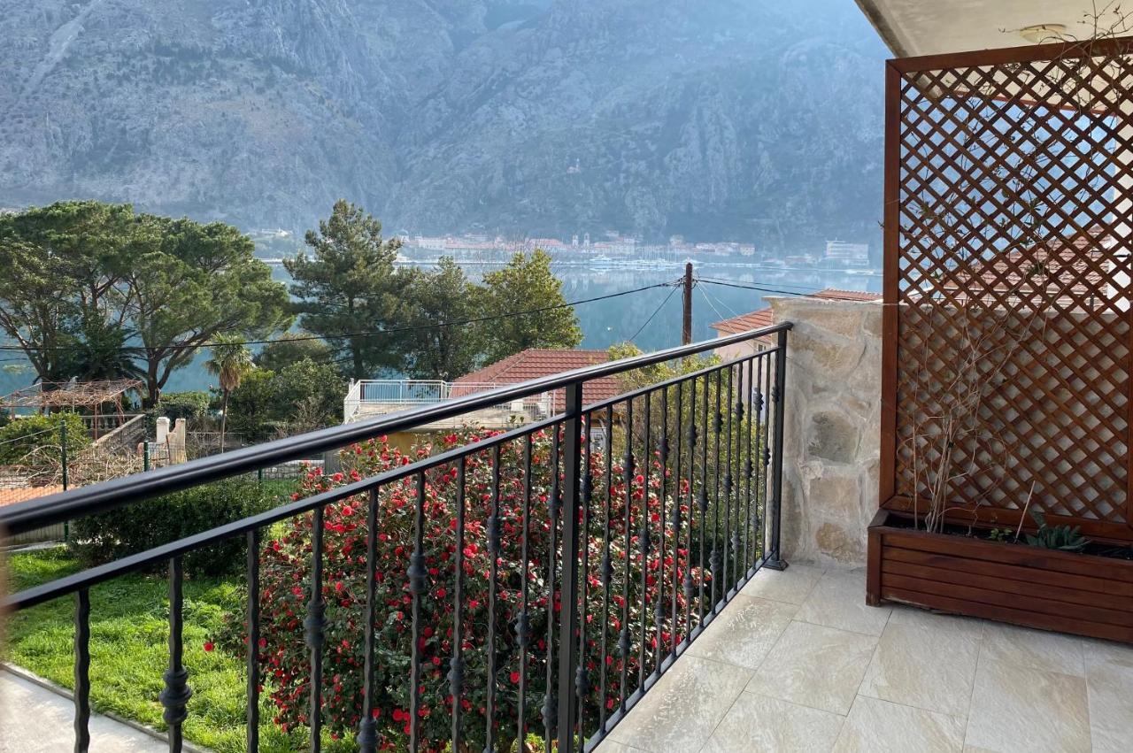 Apartments Darija Kotor Exterior photo